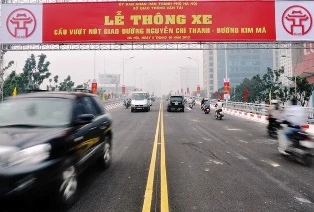 Thông xe cầu vượt Nguyễn Chí Thanh - Kim Mã ảnh 1