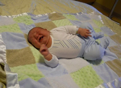 Những em bé sơ sinh nặng nhất thế giới ảnh 6