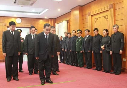 Lễ viếng Đại tướng Võ Nguyên Giáp tại Lào ảnh 1