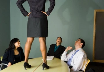 8 điều không nên làm ở công sở ảnh 1