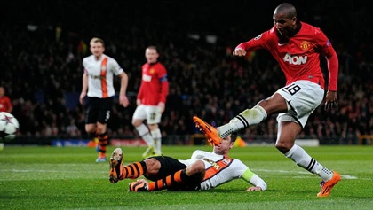 Ashley Young thừa nhận mang tiếng xấu ăn vạ ảnh 2