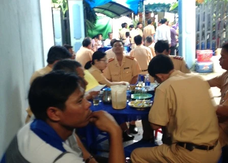 Vụ Trạm phó CSGT Dầu Giây bị thuộc cấp bắn chết: Hai CSGT được bảo vệ nghiêm ngặt ảnh 2