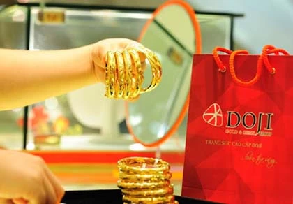 Vàng tiếp tục giảm giá ảnh 1