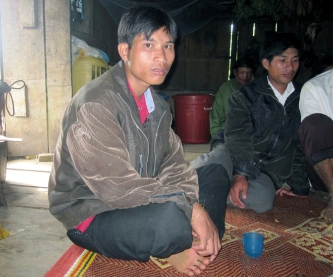 Bị lừa trúng thưởng, rủ nhau đi... tự sát ảnh 1