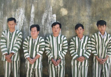 Phá đường dây mua bán hóa đơn GTGT hơn 130 tỉ đồng ảnh 1