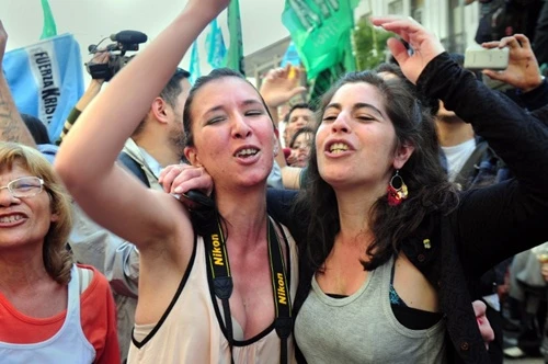 Tổng thống Argentina mổ não thành công ảnh 2