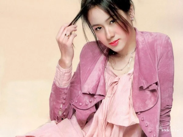 Lâm Chí Linh mua bảo hiểm… ngực trị giá 3,5 tỷ đồng ảnh 9