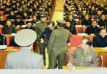 Báo Triều Tiên kêu gọi đoàn kết sau vụ phế truất chú ông Kim Jong-un ảnh 1