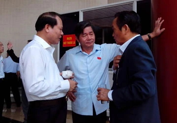 Ba nguyên nhân khiến ngân sách gặp khó ảnh 1