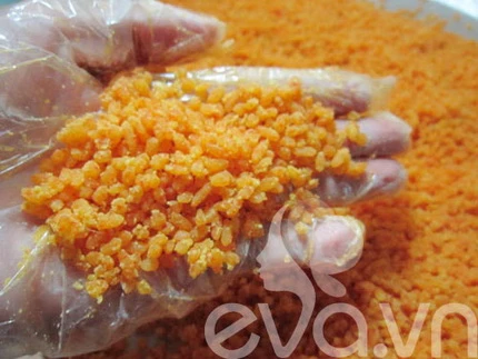 Xôi vò gấc cũng sẽ khiến mâm cỗ ngày Tết thêm phong phú và hấp dẫn. ảnh 6