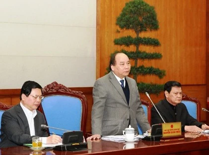 Buôn lậu đồ chơi bạo lực, pháo nổ gia tăng trước Tết ảnh 1