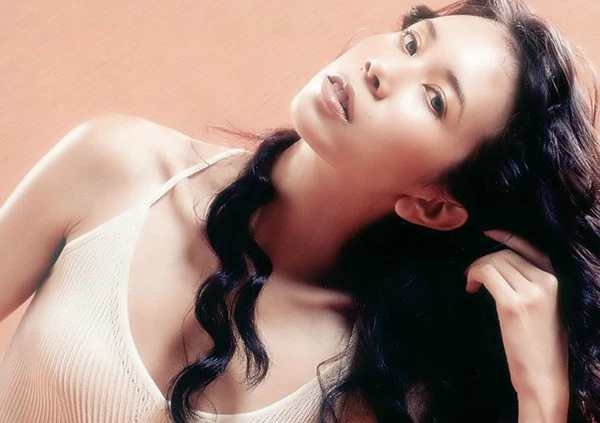 Lâm Chí Linh mua bảo hiểm… ngực trị giá 3,5 tỷ đồng ảnh 5