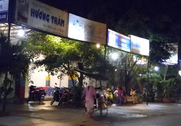 Muốn “vỡ ngực” vì quán hát với nhau ảnh 2