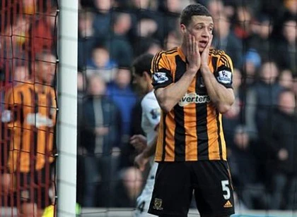 Man Utd ngược dòng kịch tính nhờ quà từ người cũ ảnh 2