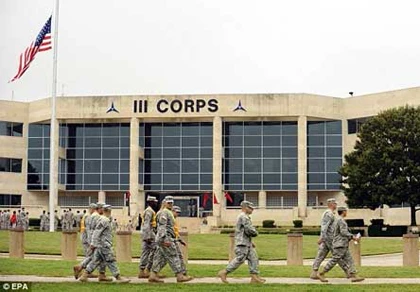 Phanh phui tiệc sex trong căn cứ quân sự Mỹ ảnh 2