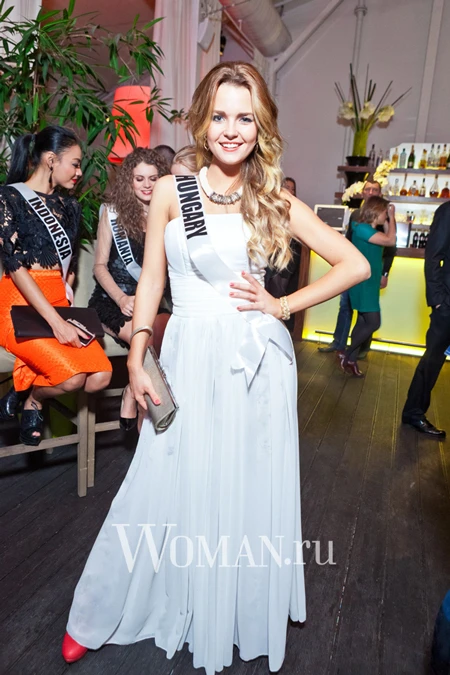 Trương Thị May và người đẹp hoàn vũ vui vẻ tiệc tùng ảnh 11