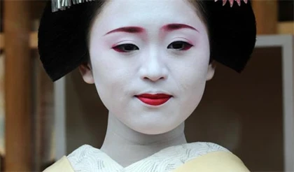 Ngắm các nữ sinh geisha Nhật xuống phố ảnh 6