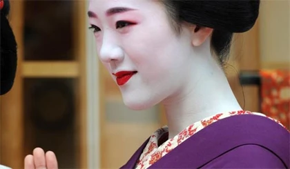 Ngắm các nữ sinh geisha Nhật xuống phố ảnh 7