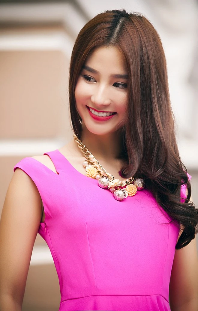 Diễm My 9X xinh tươi trong ngày mới ảnh 4