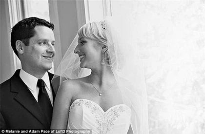 Xúc động cha tái hiện ảnh cưới cùng con gái nhỏ ảnh 3