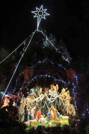 Khắp nơi đèn hoa chờ đêm Giáng sinh ảnh 9 Khắp nơi đèn hoa chờ đêm Giáng sinh ảnh 9