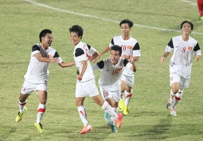 Thay đổi giờ thi đấu giải bóng đá U19 quốc tế 2014 ảnh 1