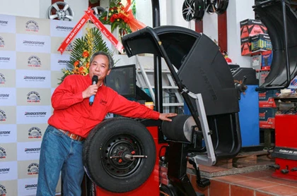 Bridgestone Việt Nam triển khai trung tâm lốp xe B-Shop dành cho xe du lich ảnh 3