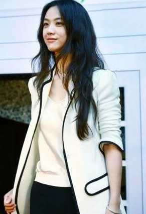 Những sao nữ Hoa ngữ đào hoa nhất ảnh 10