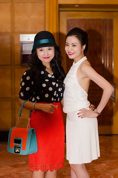 Hoàng Thùy Linh khoe lưng trần ảnh 7