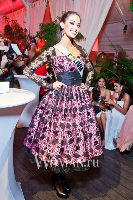 Trương Thị May và người đẹp hoàn vũ vui vẻ tiệc tùng ảnh 14