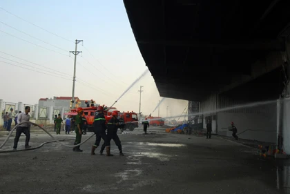 Cháy kinh hoàng tại nhà máy ở Bắc Ninh ảnh 9