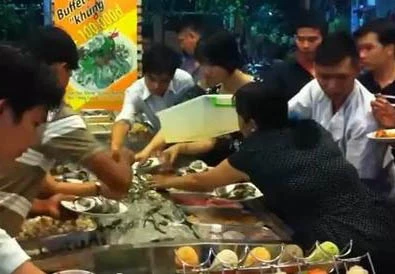 Văn hóa ăn uống 'thảm họa' của một bộ phận người Việt ảnh 2