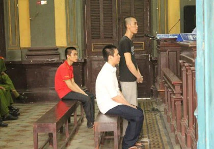 3 kẻ đồi bại “bó tay” trước “kế hoãn binh” của nữ sinh ảnh 1