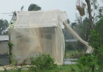 Lũ nhấn chìm miền Trung ảnh 4