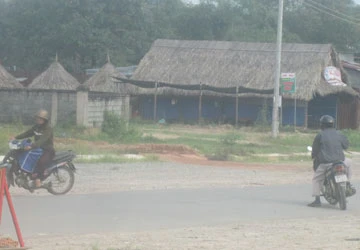 “Nghề” giả sư bán nhang ảnh 3