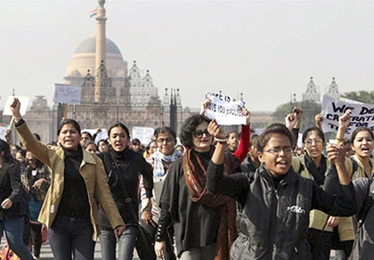 Ấn Độ: Nạn nhân cưỡng dâm bị bắt lấy con trai kẻ hãm hiếp mình ảnh 1