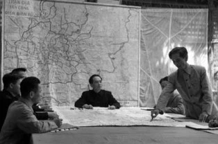 Nghiên cứu "binh thư" của Đại tướng: Những "bậc thầy quân sự" của tướng Giáp ảnh 1