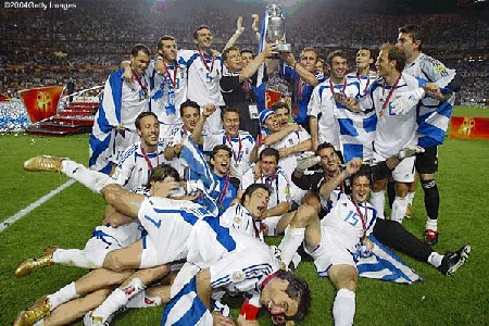 EURO 2004: Hy Lạp từ kẻ lót đường trở thành nhà vô địch ảnh 3