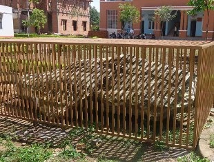 Tạm dừng phiên tòa bắt giam hòn đá để thỏa thuận đạt lý hơn ảnh 1