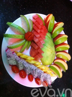 Khéo tay tỉa quả tiếp khách ngày Tết ảnh 1