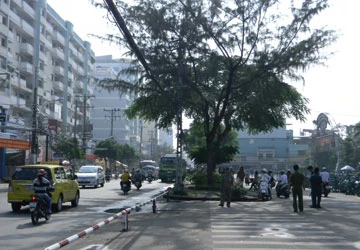 Bố trí nơi bán hàng rong thật quy củ ảnh 2