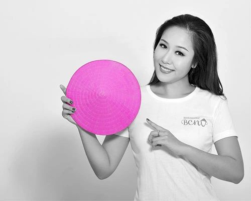 Chiều Xuân bán nude vì chiến dịch chống ung thư vú ảnh 3