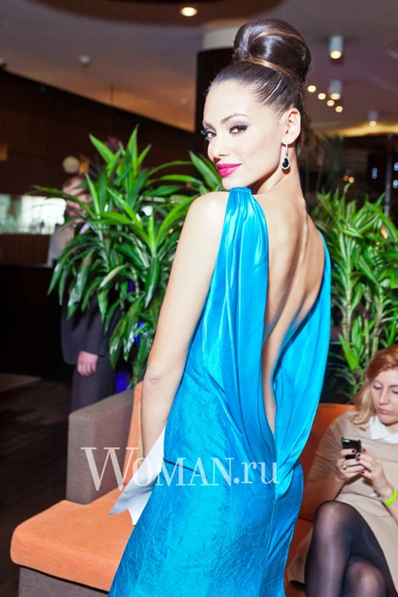 Trương Thị May và người đẹp hoàn vũ vui vẻ tiệc tùng ảnh 9