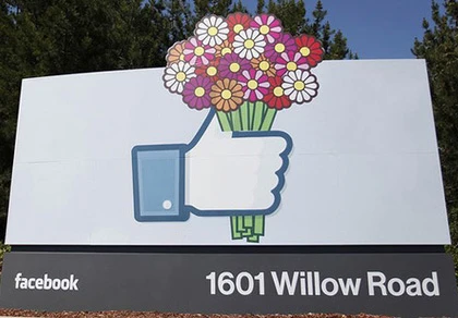 Facebook cân nhắc thêm nút "Thông cảm" để an ủi bạn bè ảnh 1