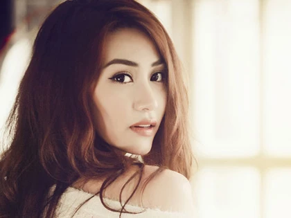 Ngân Khánh bị phạt 3,5 triệu đồng vì hở ngực ảnh 2