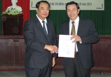 Phó tổng biên tập làm phó chánh tòa ảnh 1