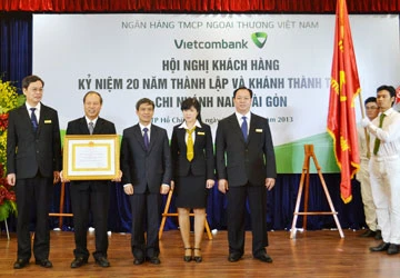 Vietcombank Nam Sài Gòn kỷ niệm 20 năm thành lập ảnh 1