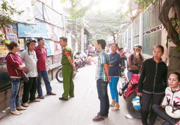 Sập bẫy tìm việc ở sân bay ảnh 1 Sập bẫy tìm việc ở sân bay ảnh 1