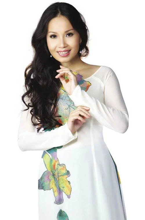 Cẩm Ly: “ Sến hay sang là do người nghe cảm nhận” ảnh 2