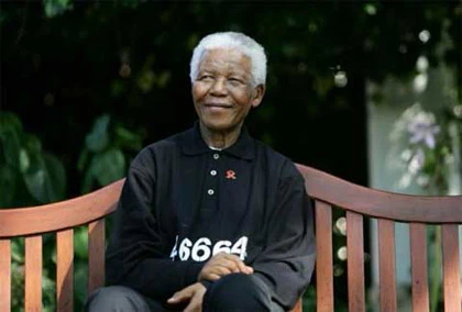 Dân Nam Phi nhảy múa thay vì khóc thương Mandela ảnh 1